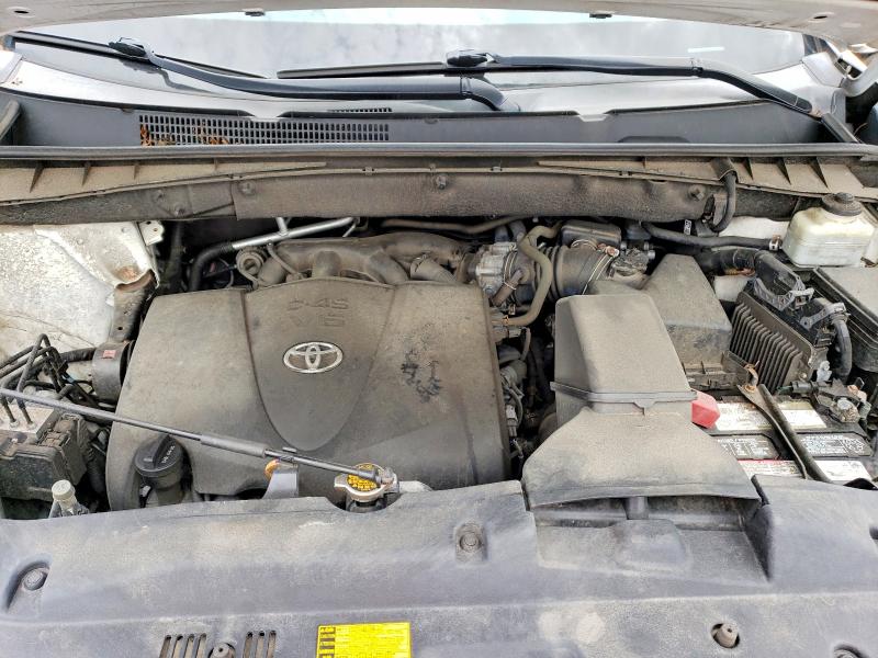 Photo 11 from auction – 2017 TOYOTA HIGHLANDER with VIN 5TDJZRFHXHS452588