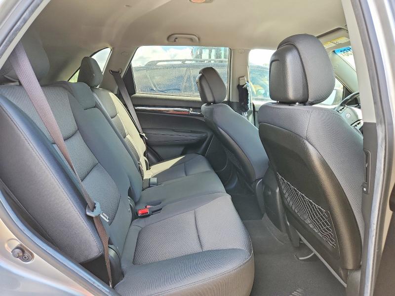 Photo 11 from auction – 2012 KIA SORENTO with VIN 5XYKT3A63CG303213