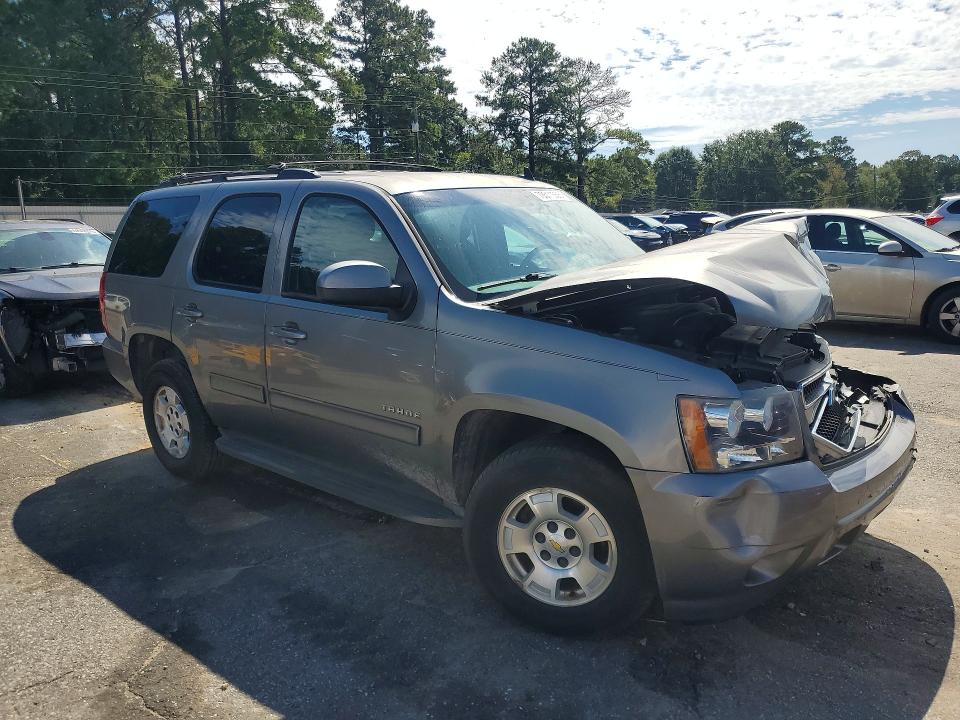 Photo 4 from auction – 2012 CHEVROLET TAHOE with VIN 1GNSCAE00CR310462