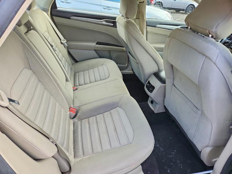 Photo 10 from auction – 2019 FORD FUSION with VIN 3FA6P0HD9KR126217