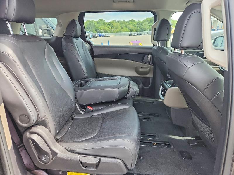 Photo 11 from auction – 2026 KIA CARNIVAL with VIN KNDNB5K33T6569642