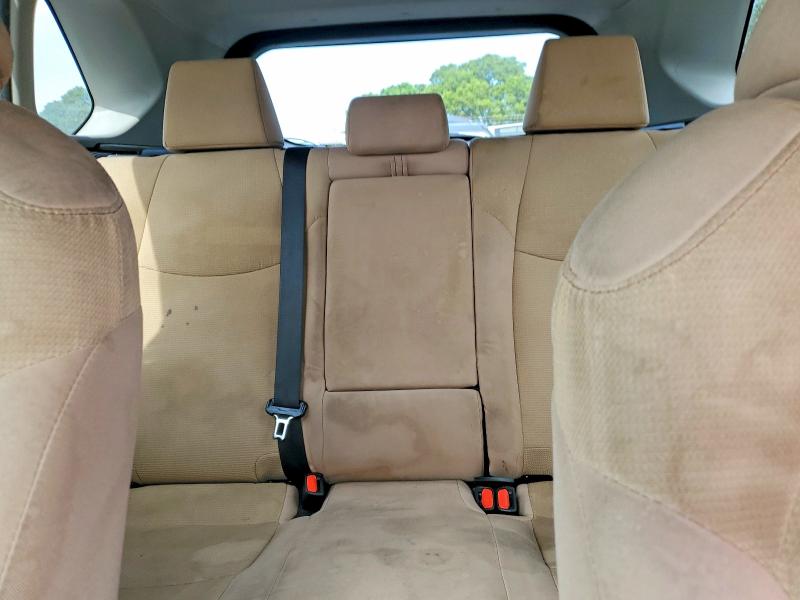 Photo 10 from auction – 2019 TOYOTA RAV4 with VIN 2T3H1RFV2KW041803