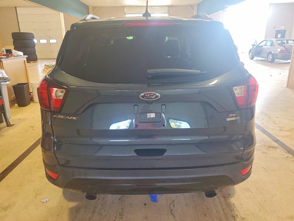 Photo 6 from auction – 2019 FORD ESCAPE with VIN 1FMCU9GD1KUC42690