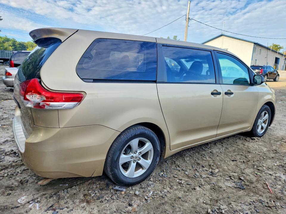 Фото 3 с аукциона – 2012 TOYOTA SIENNA с VIN 5TDZK3DC2CS182597