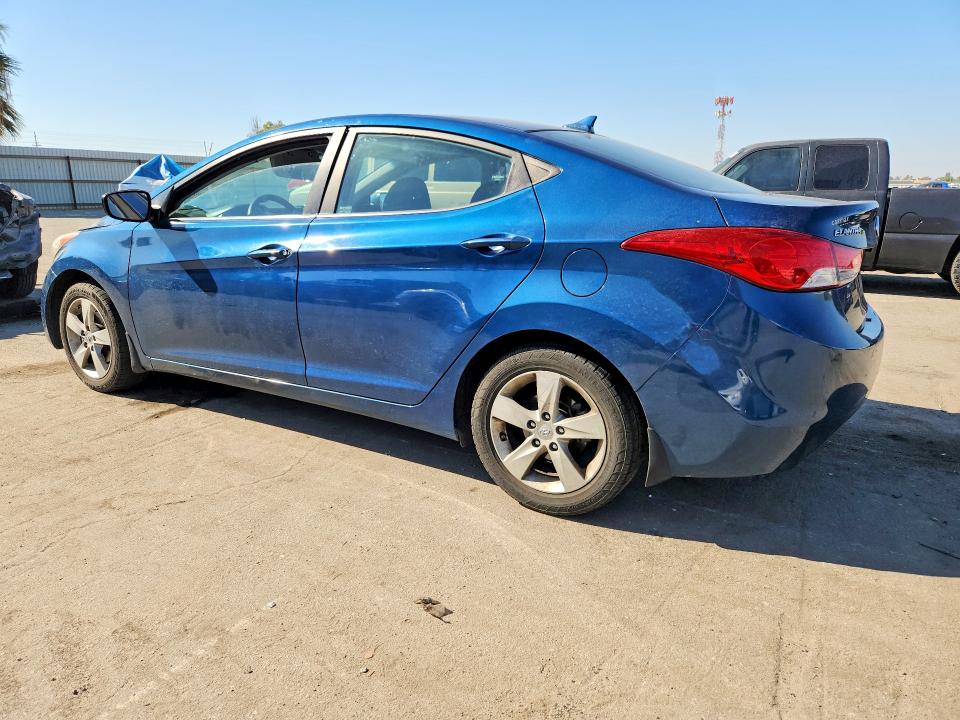 Photo 2 from auction – 2013 HYUNDAI ELANTRA with VIN KMHDH4AEXDU963591