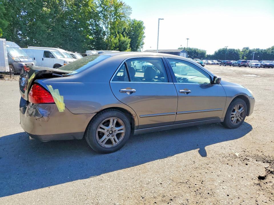 Photo 3 from auction – 2007 HONDA ACCORD with VIN 1HGCM56887A151041
