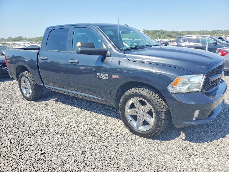 Фото 4 с аукциона – 2018 RAM 1500 с VIN 3C6RR7KT9JG197770