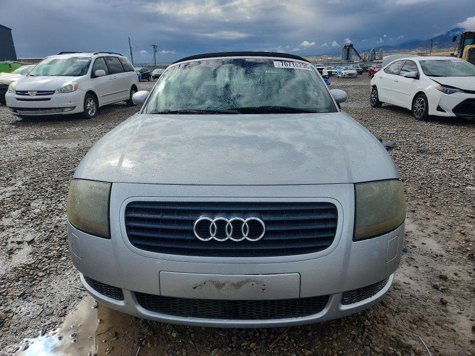 Снимка 5 от търг – 2001 AUDI TT с VIN TRUTX28N311021575