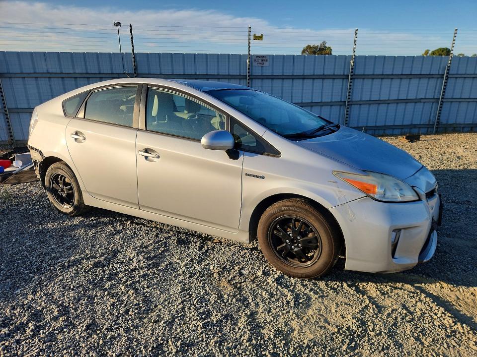 Photo 4 from auction – 2014 TOYOTA PRIUS with VIN JTDKN3DU7E1763238