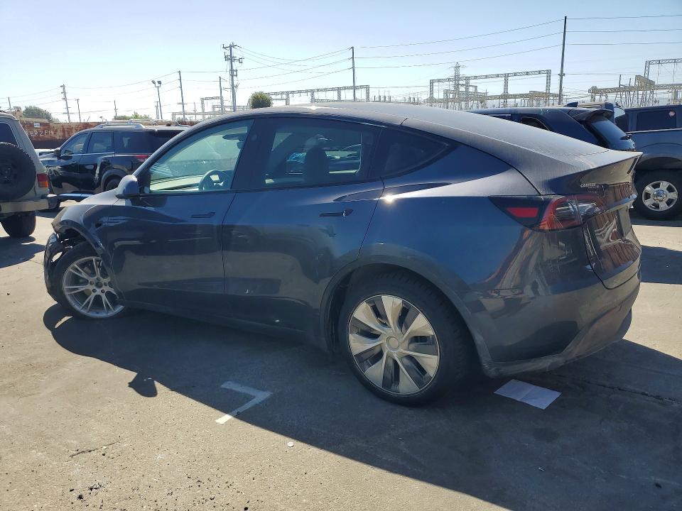 Снимка 2 от търг – 2023 TESLA MODEL Y с VIN 7SAYGDEEXPA151711