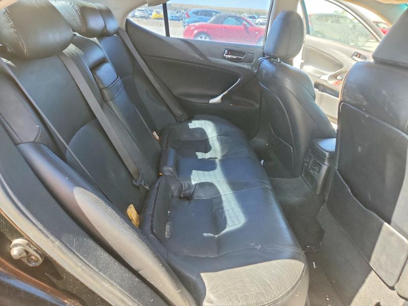 Снимка 10 от търг – 2006 LEXUS IS с VIN JTHBE262X62006091