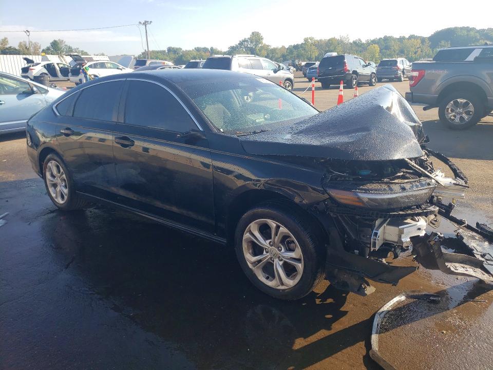 Снимка 4 от търг – 2023 HONDA ACCORD с VIN 1HGCY1F21PA059861