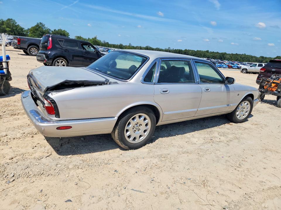Photo 3 from auction – 2003 JAGUAR XJ8 with VIN SAJDA14C03LF57832