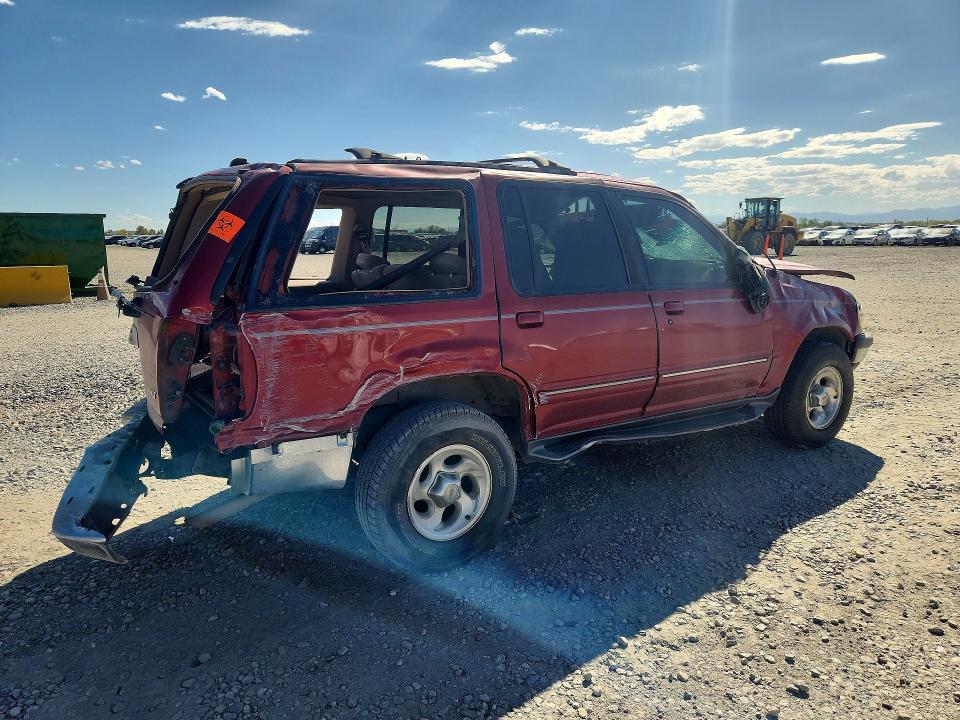 Photo 3 from auction – 1998 FORD EXPLORER with VIN 1FMZU34EXWZC02640