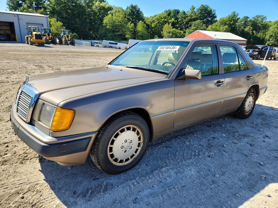 1990 MERCEDES-BENZ 300 - Търг №69246436