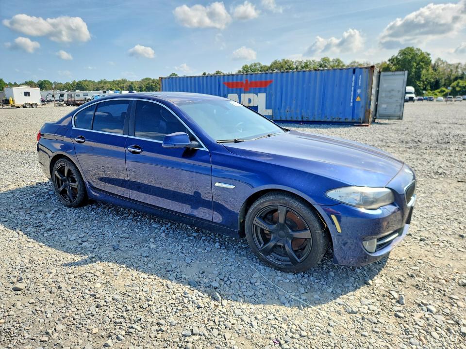 صورة رقم 4 من المزاد - 2013 BMW 528 مع VIN WBAXH5C50DD107296