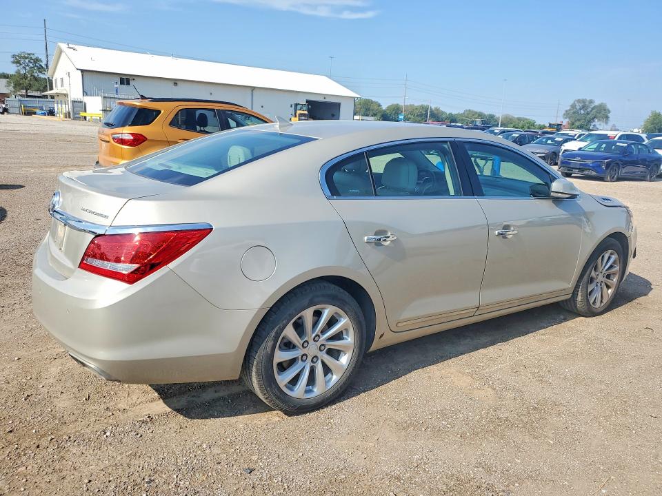 Photo 3 from auction – 2014 BUICK LACROSSE with VIN 1G4GB5G31EF206174
