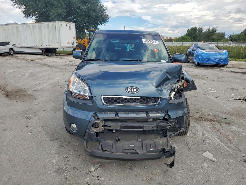 Photo 5 from auction – 2011 KIA SOUL with VIN KNDJT2A21B7327086