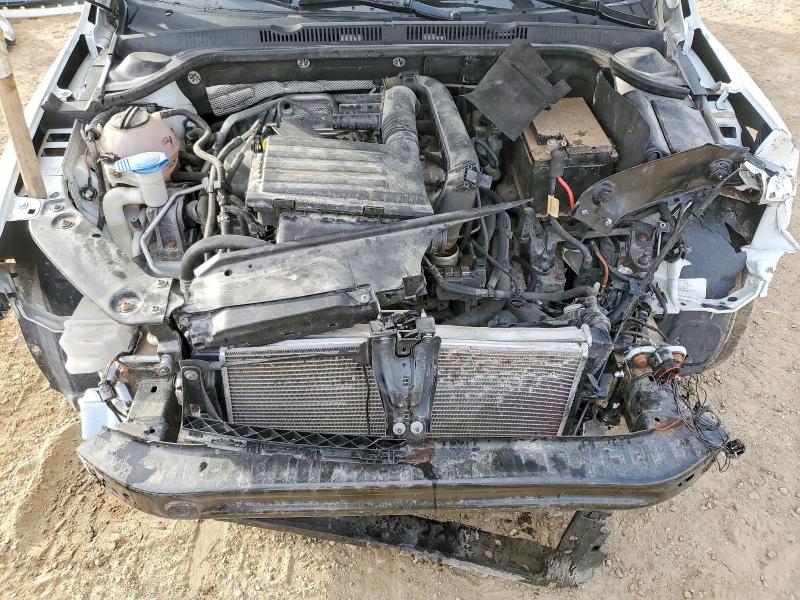 Снимка 11 от търг – 2016 VOLKSWAGEN JETTA с VIN 3VW267AJ0GM395292