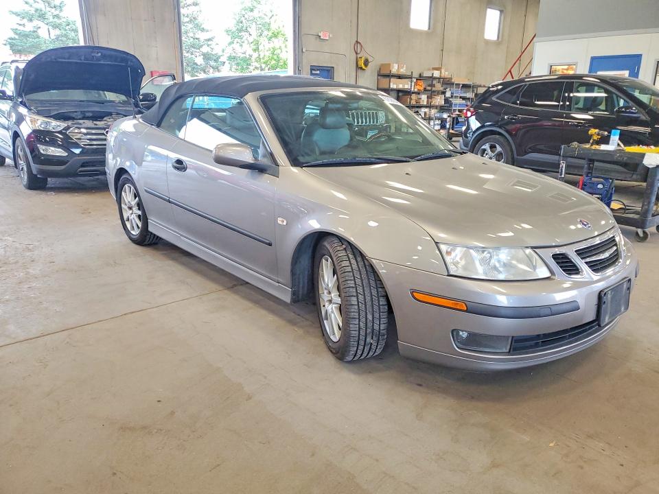 Zdjęcie 4 z aukcji – 2005 SAAB 9-3 z VIN YS3FD79Y256017394