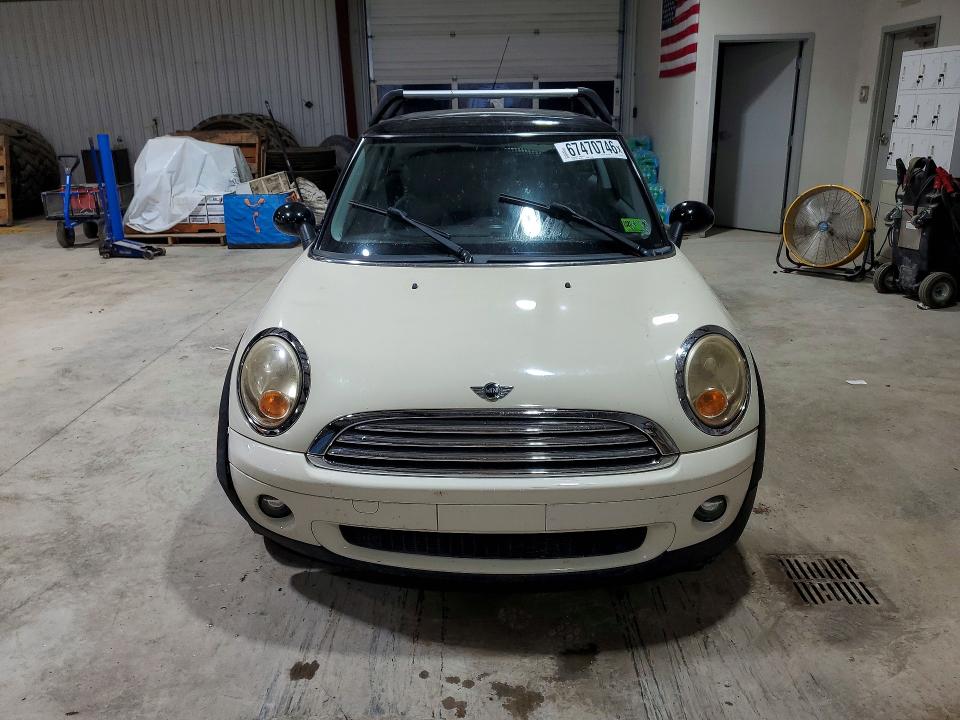 Photo 5 from auction – 2009 MINI COOPER with VIN WMWMF33519TW77463