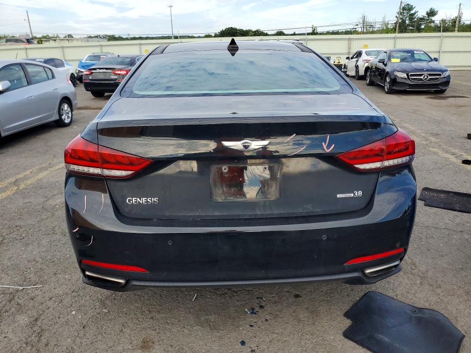Photo 6 from auction – 2016 HYUNDAI GENESIS with VIN KMHGN4JE1GU119420