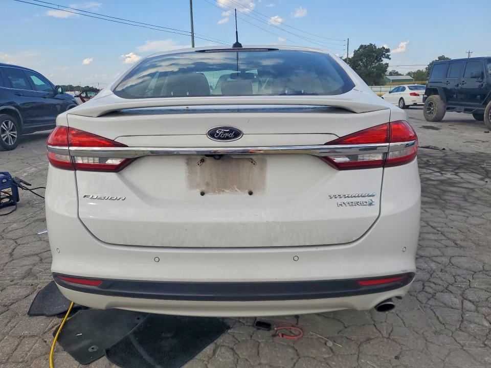 Снимка 6 от търг – 2017 FORD FUSION с VIN 3FA6P0RU8HR232813