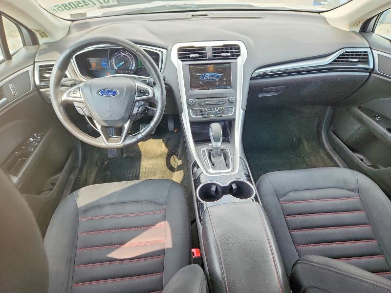 Photo 8 from auction – 2016 FORD FUSION with VIN 3FA6P0T95GR103673