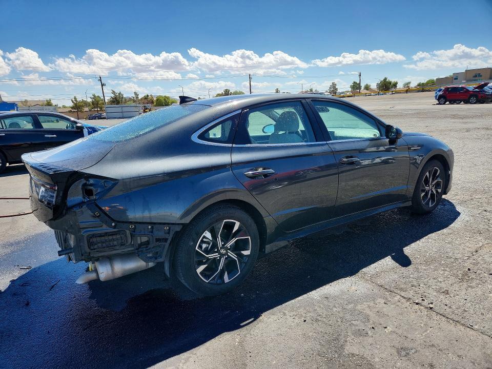 Photo 3 from auction – 2025 HYUNDAI SONATA with VIN KMHL64JA4SA473726