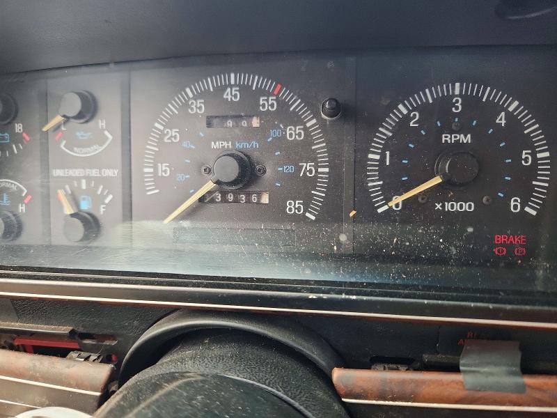 Photo 9 from auction – 1988 FORD F150 with VIN 1FTEF14N5JNB18940