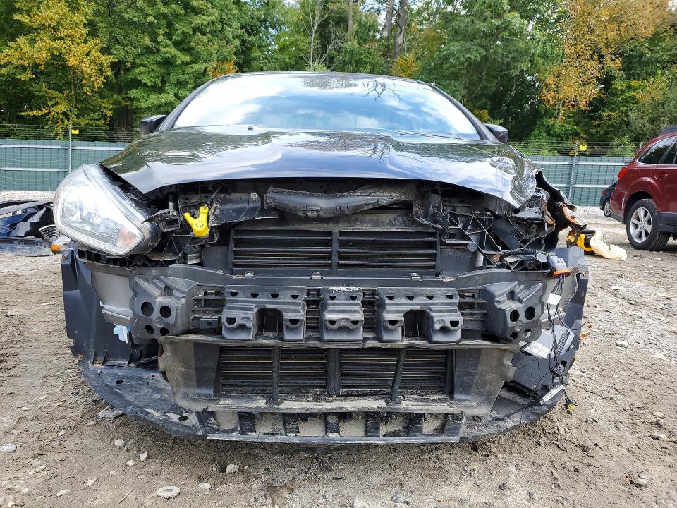 Foto 5 de la subasta – 2018 FORD FOCUS con VIN 1FADP3F27JL306545