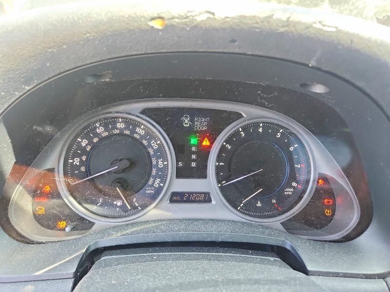 Photo 9 from auction – 2007 LEXUS IS with VIN JTHCK262872017864