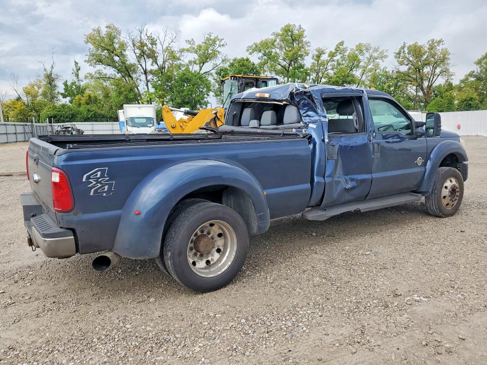 صورة رقم 3 من المزاد - 2016 FORD F450 مع VIN 1FT8W4DTXGED22073