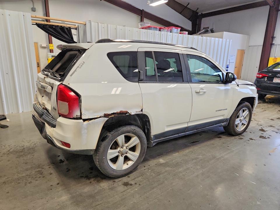 صورة رقم 3 من المزاد - 2011 JEEP COMPASS مع VIN 1J4NF1FB8BD283370