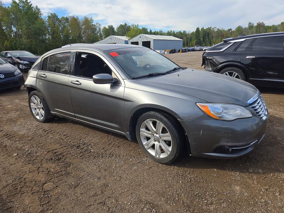 Photo 4 from auction – 2013 CHRYSLER 200 with VIN 1C3CCBBB7DN605905