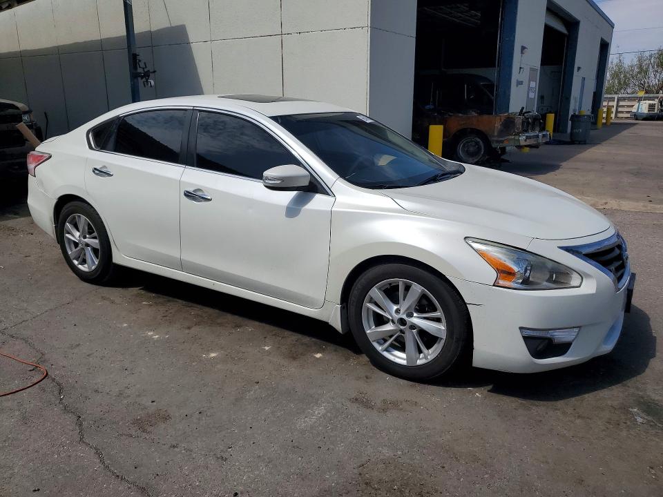 Photo 4 from auction – 2015 NISSAN ALTIMA with VIN 1N4AL3AP3FC226815