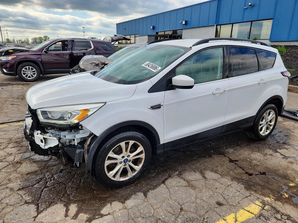 Photo 1 from auction – 2017 FORD ESCAPE with VIN 1FMCU9GD2HUC09948