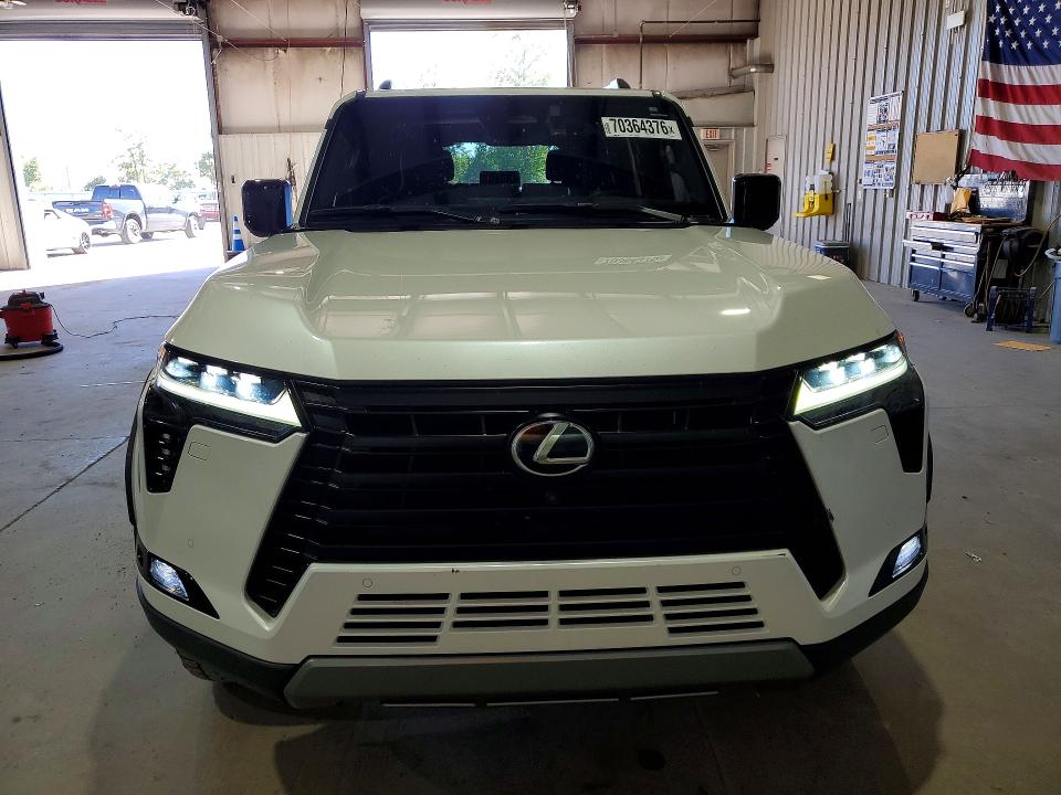 Photo 5 from auction – 2024 LEXUS GX 550 with VIN JTJTBCDX3R5004430