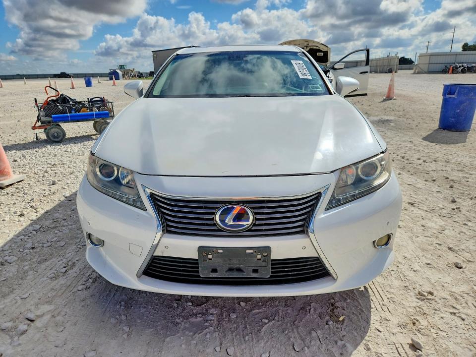 Photo 5 from auction – 2013 LEXUS ES with VIN JTHBW1GG1D2037843