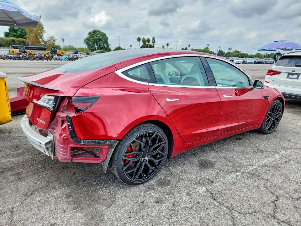 Фото 3 с аукциона – 2019 TESLA MODEL 3 с VIN 5YJ3E1EB0KF477594