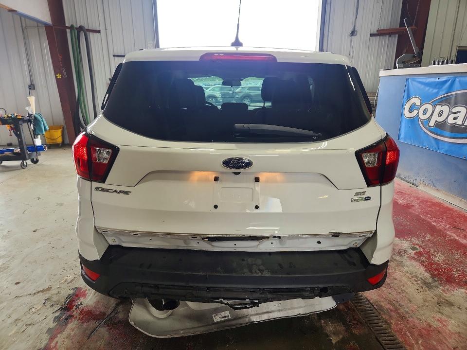 Photo 6 from auction – 2019 FORD ESCAPE with VIN 1FMCU9GD5KUB97995