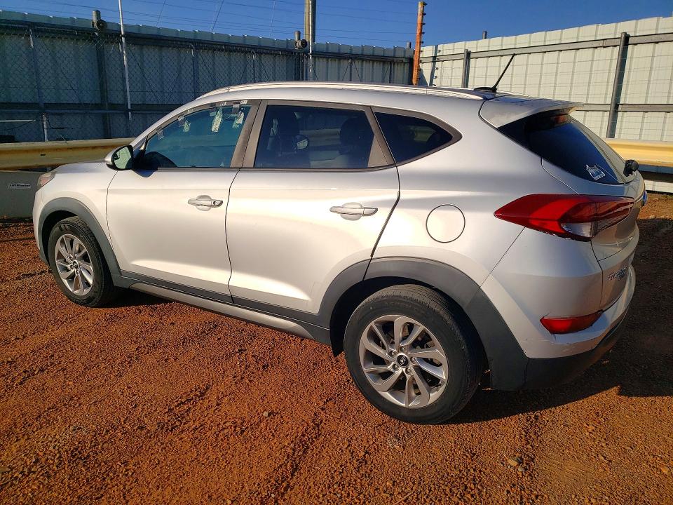 Снимка 2 от търг – 2016 HYUNDAI TUCSON с VIN KM8J3CA22GU194901