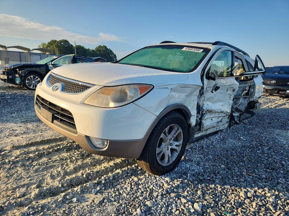 HYUNDAI VERACRUZ 2011 with VIN KM8NU4CC9BU140370 - Photo from auction