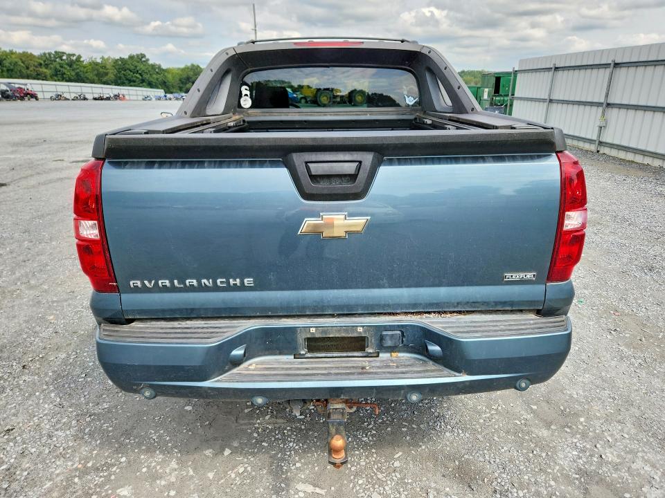 Photo 6 from auction – 2009 CHEVROLET AVALANCHE with VIN 3GNFK22019G149949
