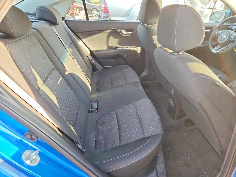 Снимка 10 от търг – 2021 KIA RIO с VIN 3KPA24AD3ME398969