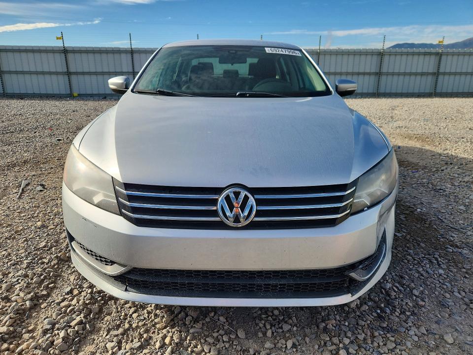 Photo 5 from auction – 2014 VOLKSWAGEN PASSAT with VIN 1VWAS7A3XEC121119