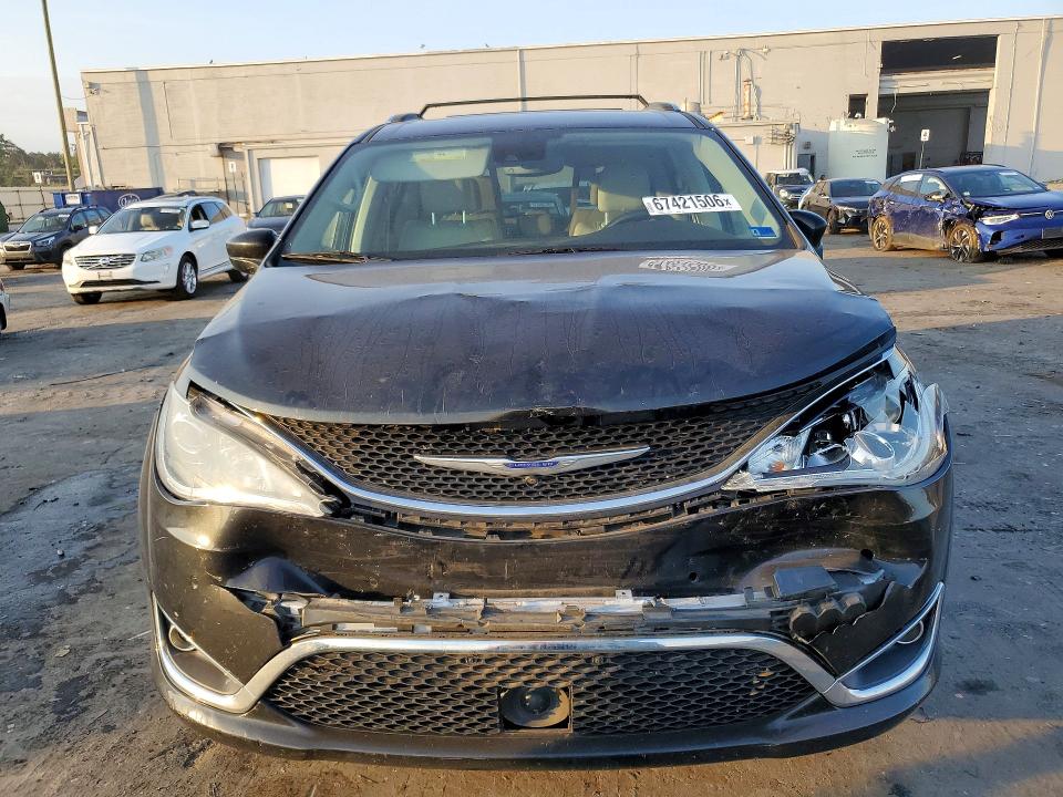 Photo 5 from auction – 2020 CHRYSLER PACIFICA with VIN 2C4RC1BG9LR129010