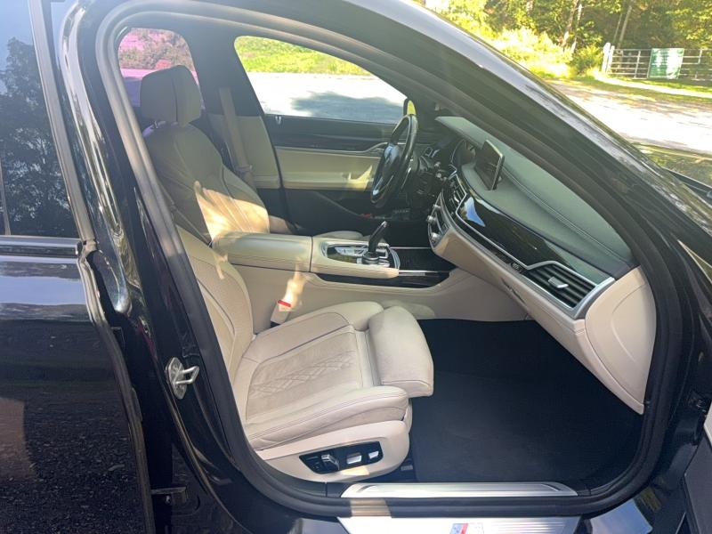 Photo 5 from auction – 2019 BMW 750 with VIN WBA7F0C53KGM25370