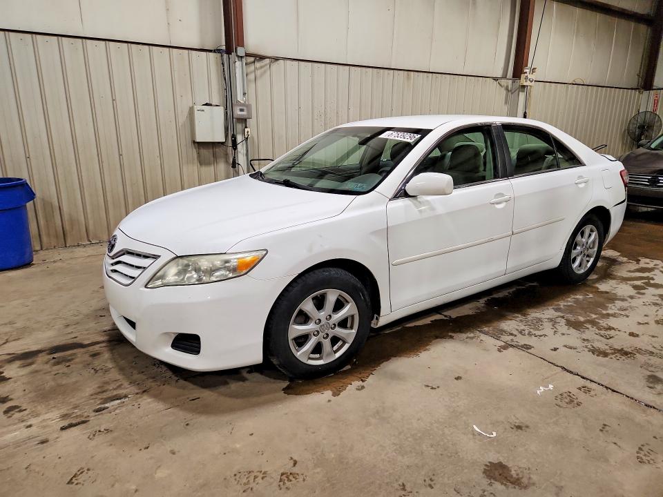 TOYOTA CAMRY 2011 z numerem VIN 4T1BF3EK0BU666513 - Zdjęcie z aukcji