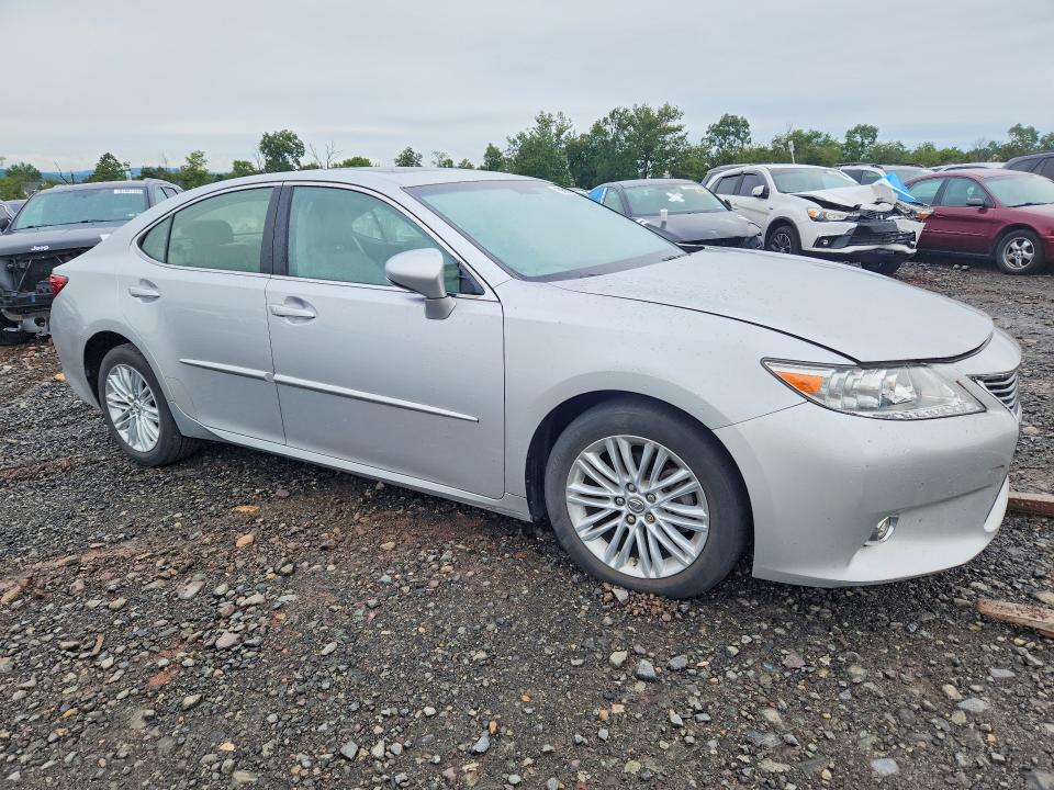 Foto 4 de la subasta – 2014 LEXUS ES con VIN JTHBK1GG5E2112539